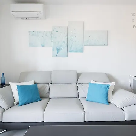 Apartamento Attico Del Duomo Modena