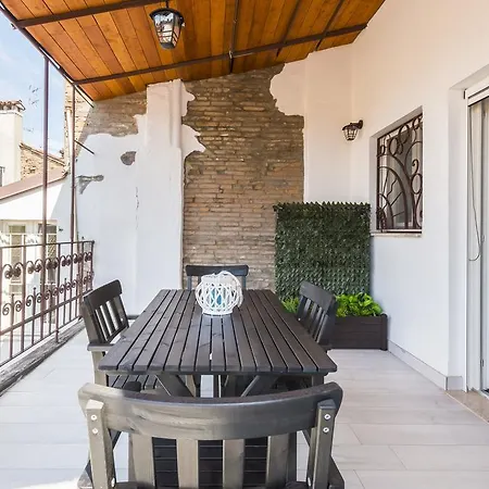 Apartamento Attico Del Duomo Modena