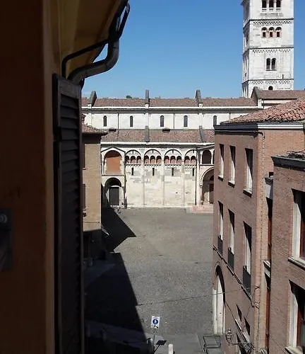 Attico Del Duomo Διαμέρισμα Μόντενα